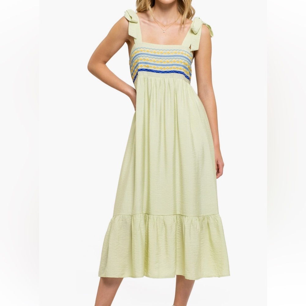 August Sky Embroidered Tie Strap Empire Waist Midi Dress Sage Green Size Medium